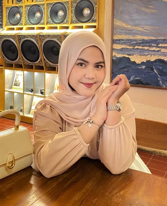 ADHELIA AZZAHRA